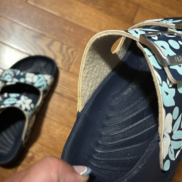 Birkis sandals (made by Birkenstock) - Picture 9 of 17